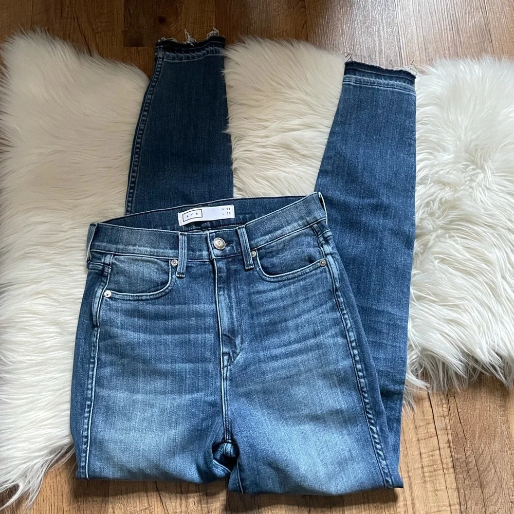 AYR | The Riser Jeans - Picture 2 of 7
